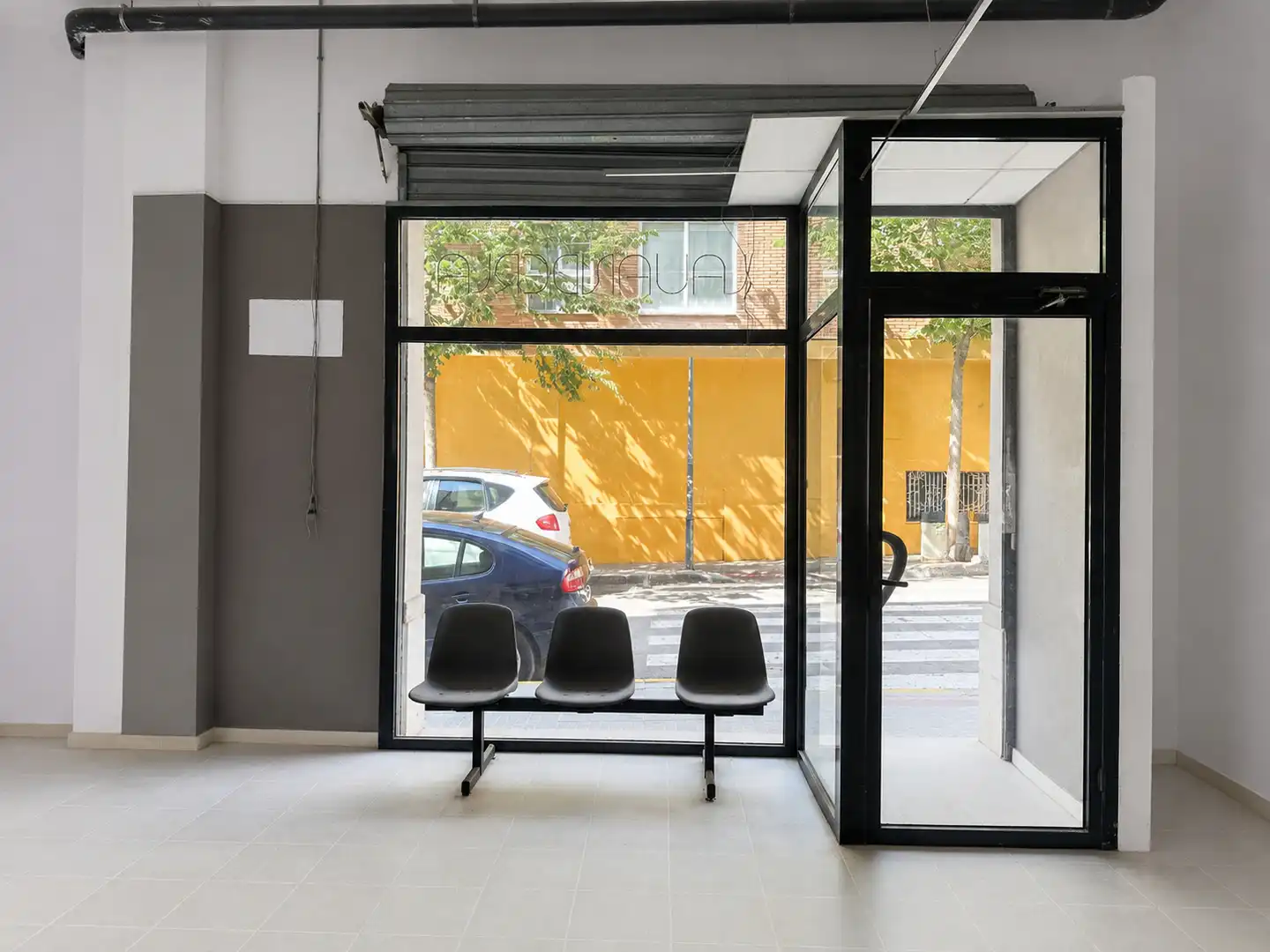 Business premises to rent in Carrer de Francesc Pérez Dolç 18, imagen 3