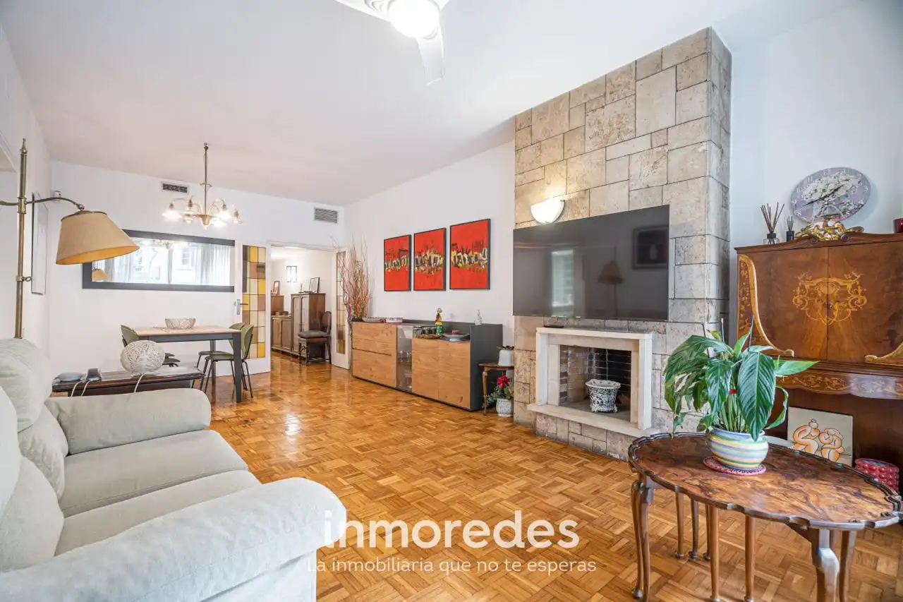 Piso con terraza en venta en Carrer de Bailèn, imagen 46