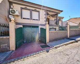 Exterior view of Single-family semi-detached for sale in Láchar  with Air Conditioner, Terrace and Swimming Pool