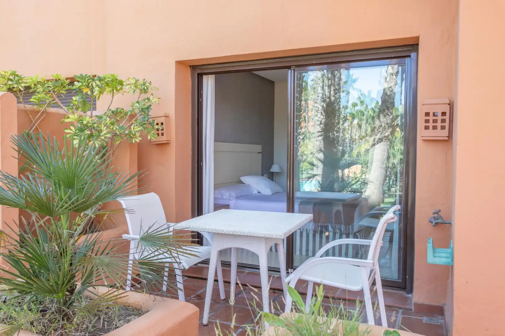Terraza de Apartamento en venta en Chiclana de la Frontera con Jardín privado y Piscina comunitaria