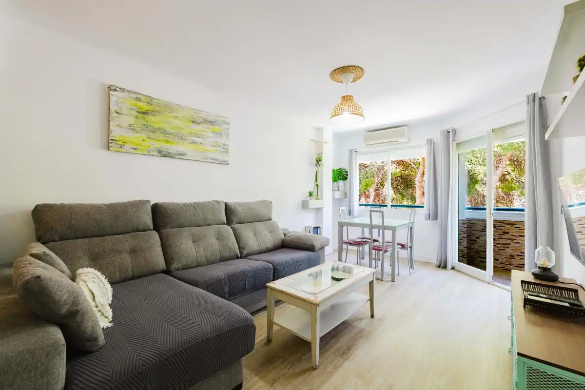 Sala de estar de Piso en venta en Torremolinos con Aire acondicionado, Calefacción y Jardín privado