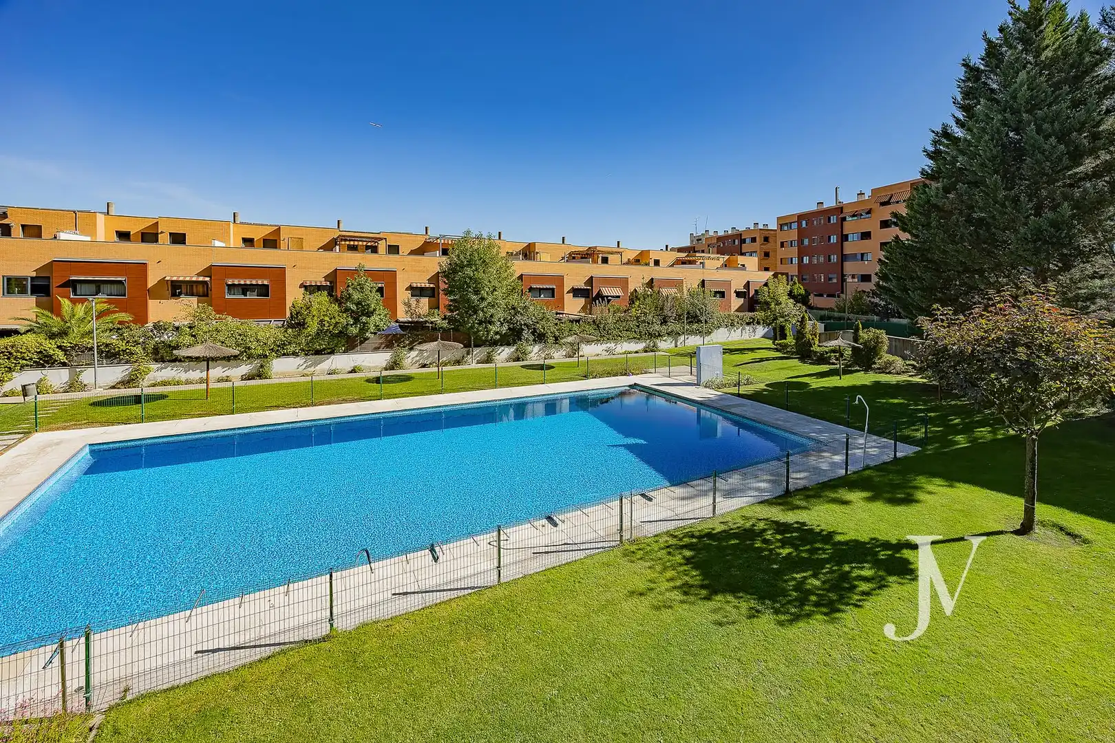 Casa aparellada amb terrassa en venda a Dehesa Vieja - Puente Cultural, imagen 21