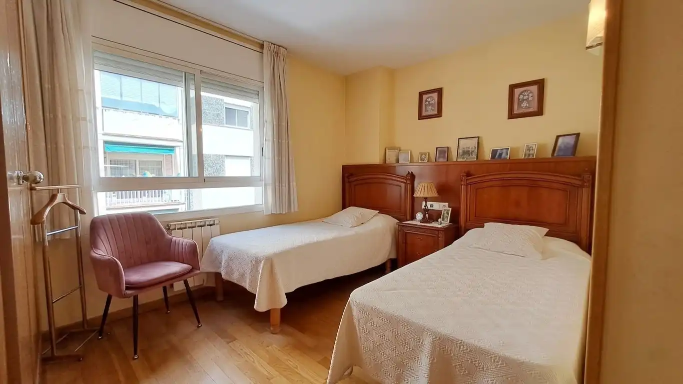 Bedroom of Flat for sale in Tarragona  with Air Conditioner, Heating and Parquet flooring