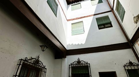 Piso espacioso y luminoso en el corazón de Toledo