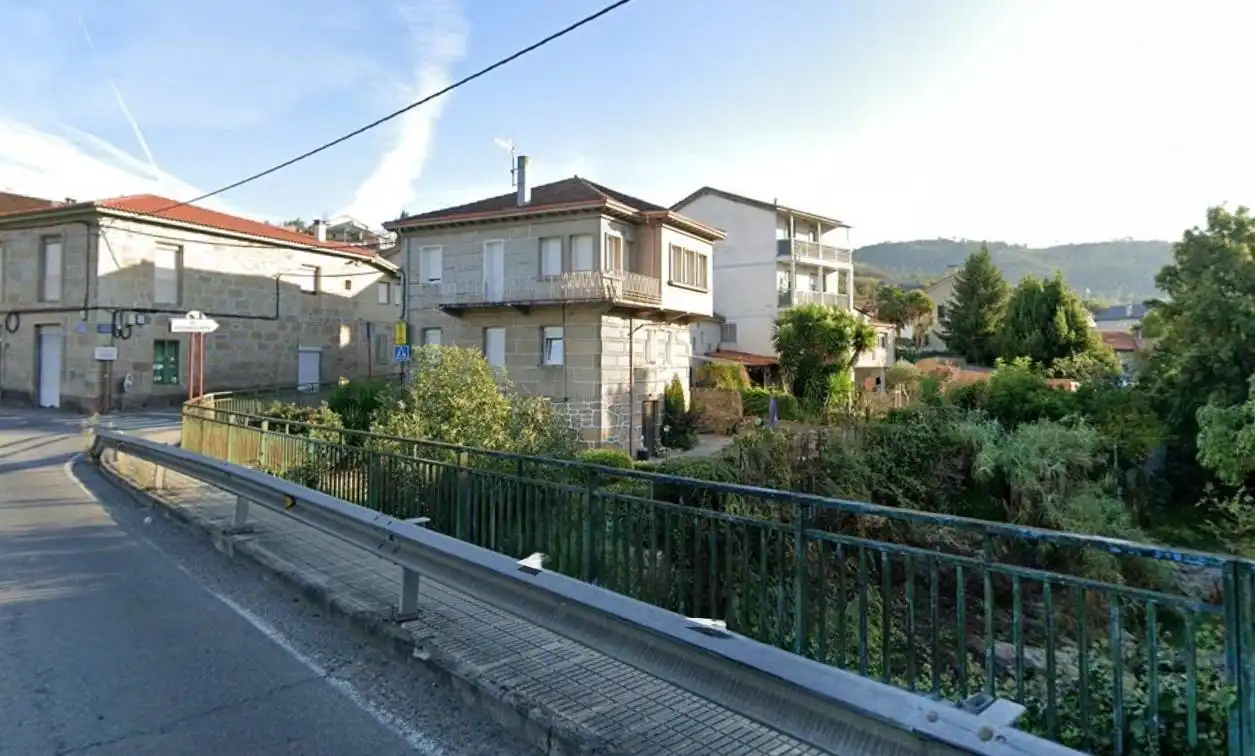 Vista exterior de Casa o xalet de lloguer en Ourense Capital 