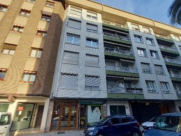 Flat for sale in Calle Martin Etxeberria