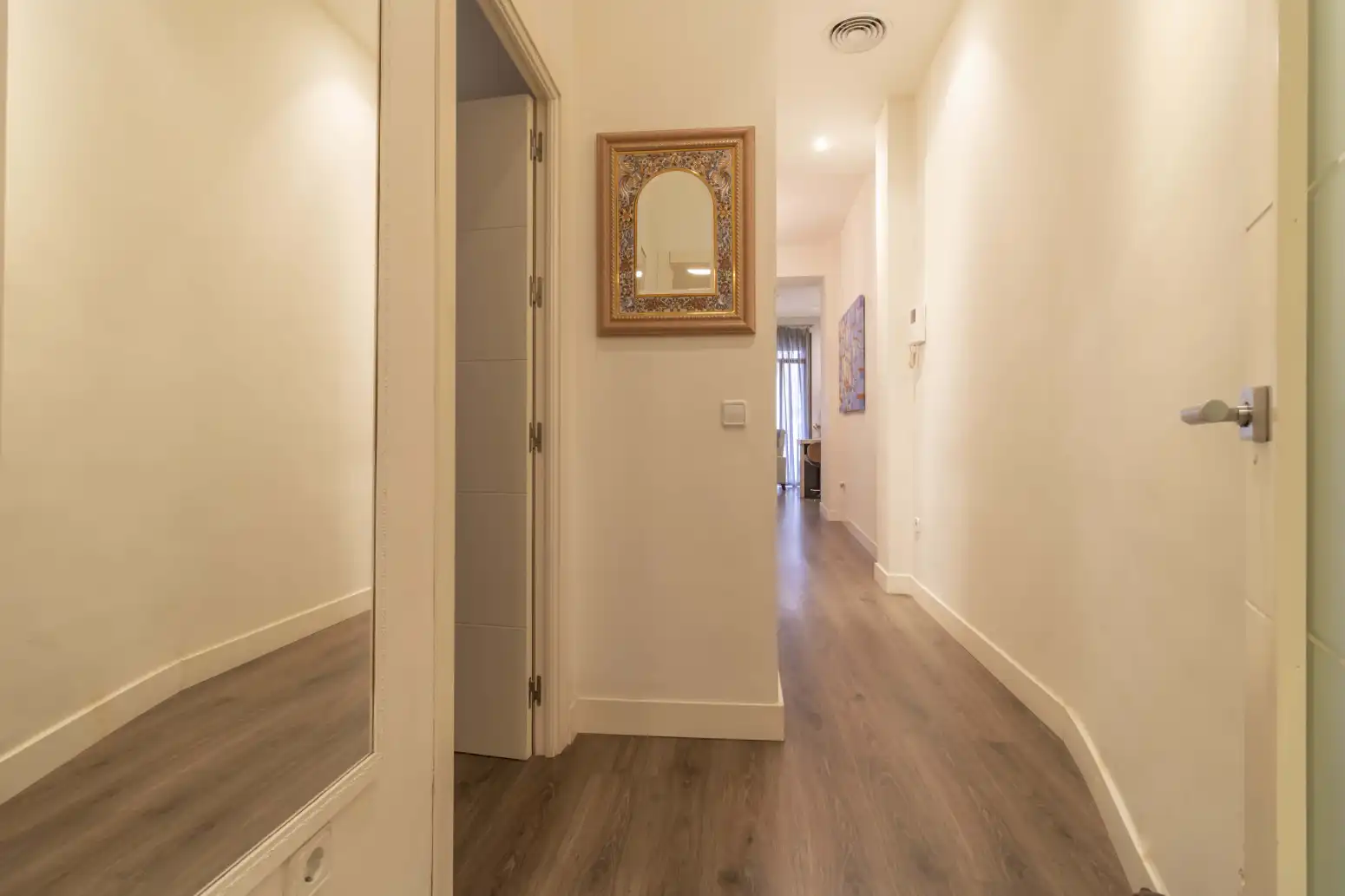 Flat for sale in Sevilla  with Air Conditioner, Heating and Balcony