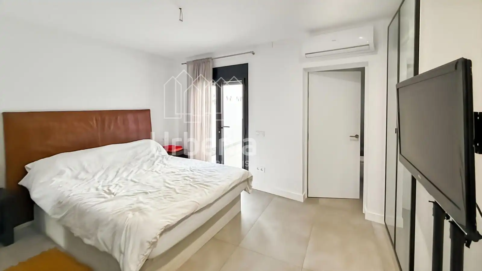 Habitación de Casa o chalet en venta en Premià de Dalt con Aire acondicionado, Calefacción y Terraza