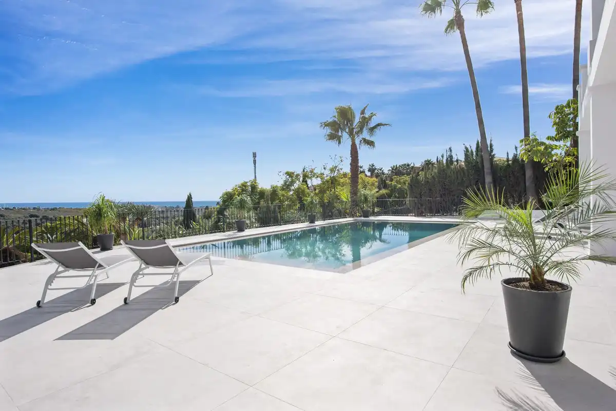 Villa mit Terrasse zum Verkauf in El Paraíso, imagen 5