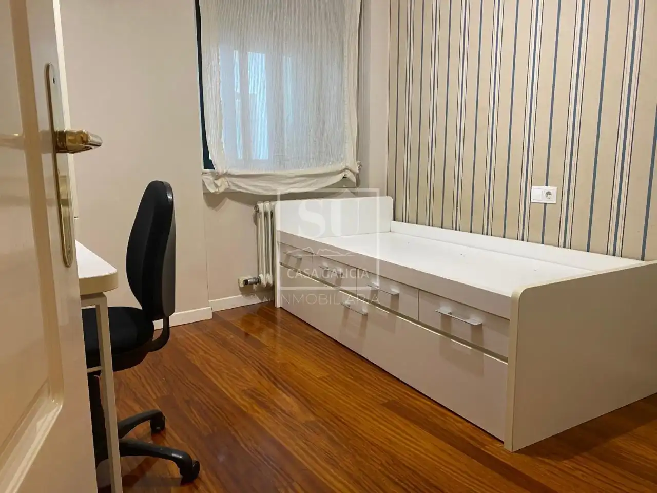Habitación de Piso en venta en Vigo  con Calefacción y Trastero