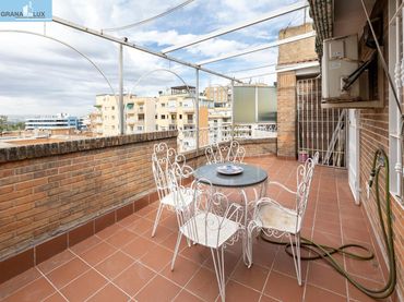 Penthouse with lift for sale in Camino DE RONDA