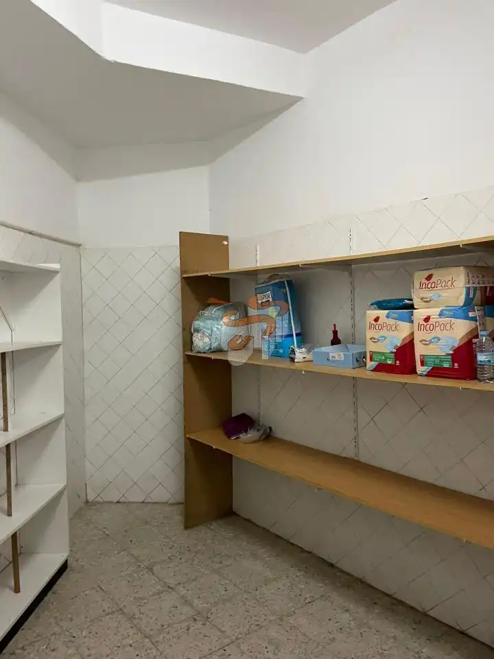 Business premises to rent in A Malata - Catabois - Ciudad Jardín, imagen 9