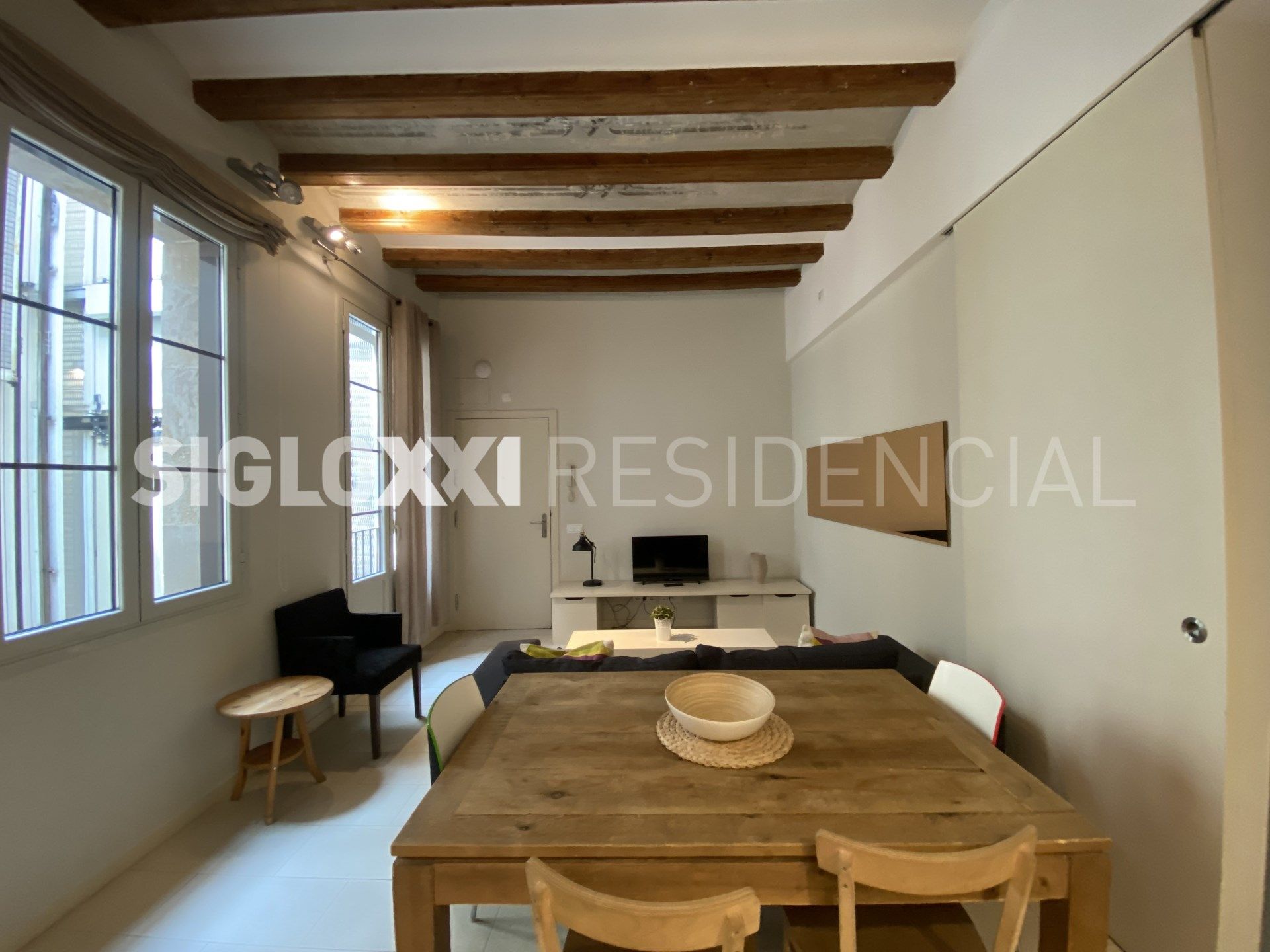 Sala de estar de Piso de alquiler en  Barcelona Capital con Aire acondicionado, Calefacción y Amueblado