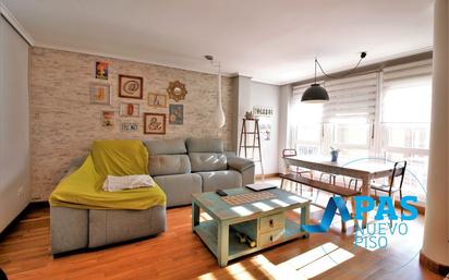 Living room of Flat for sale in Piélagos  with Terrace and Swimming Pool