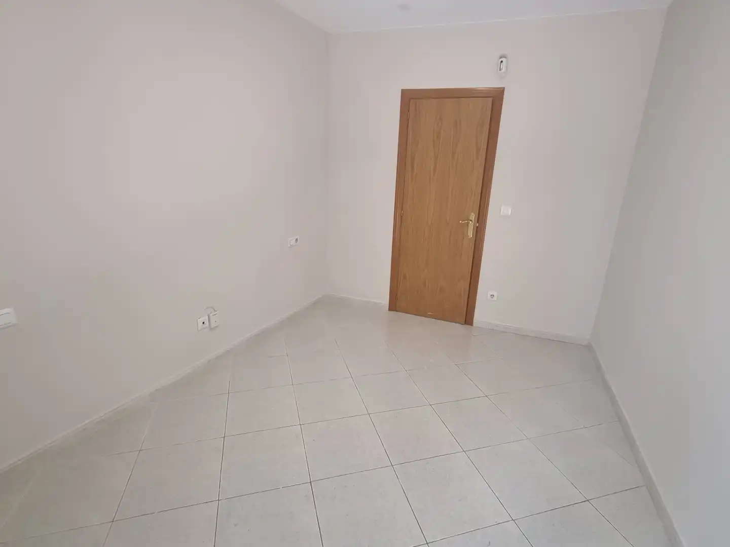 Planta baja en venta en Eixample Sud – Migdia