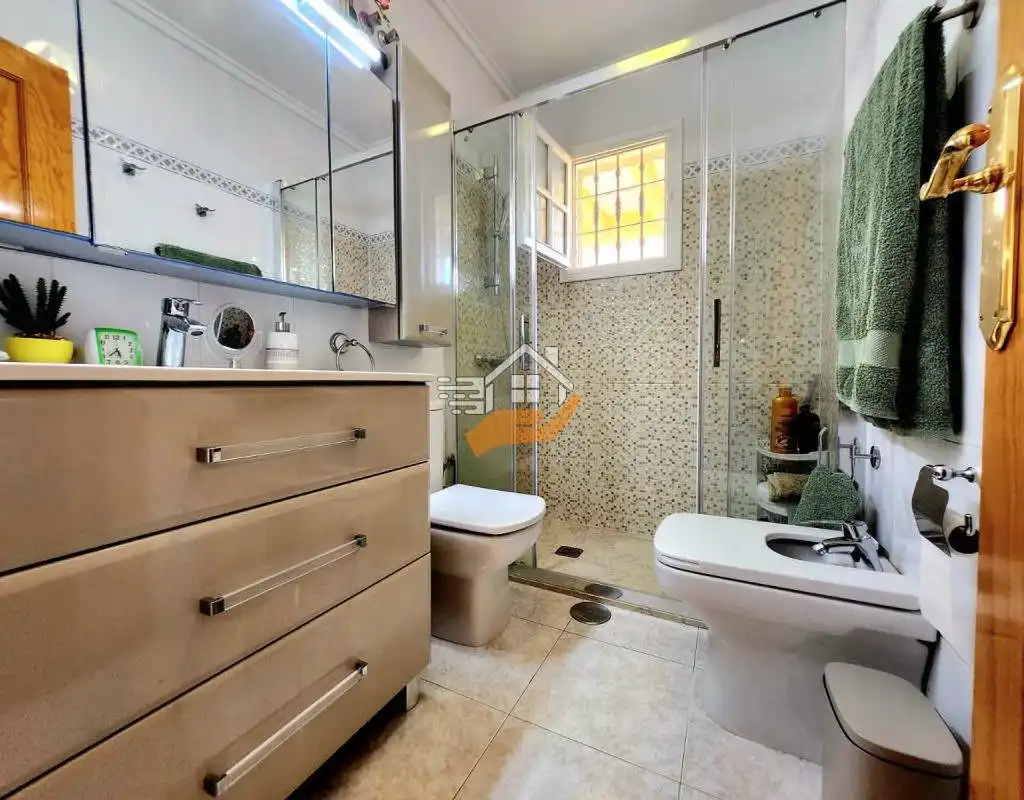 Detached house with terrace for sale in Playa de los Locos, imagen 22