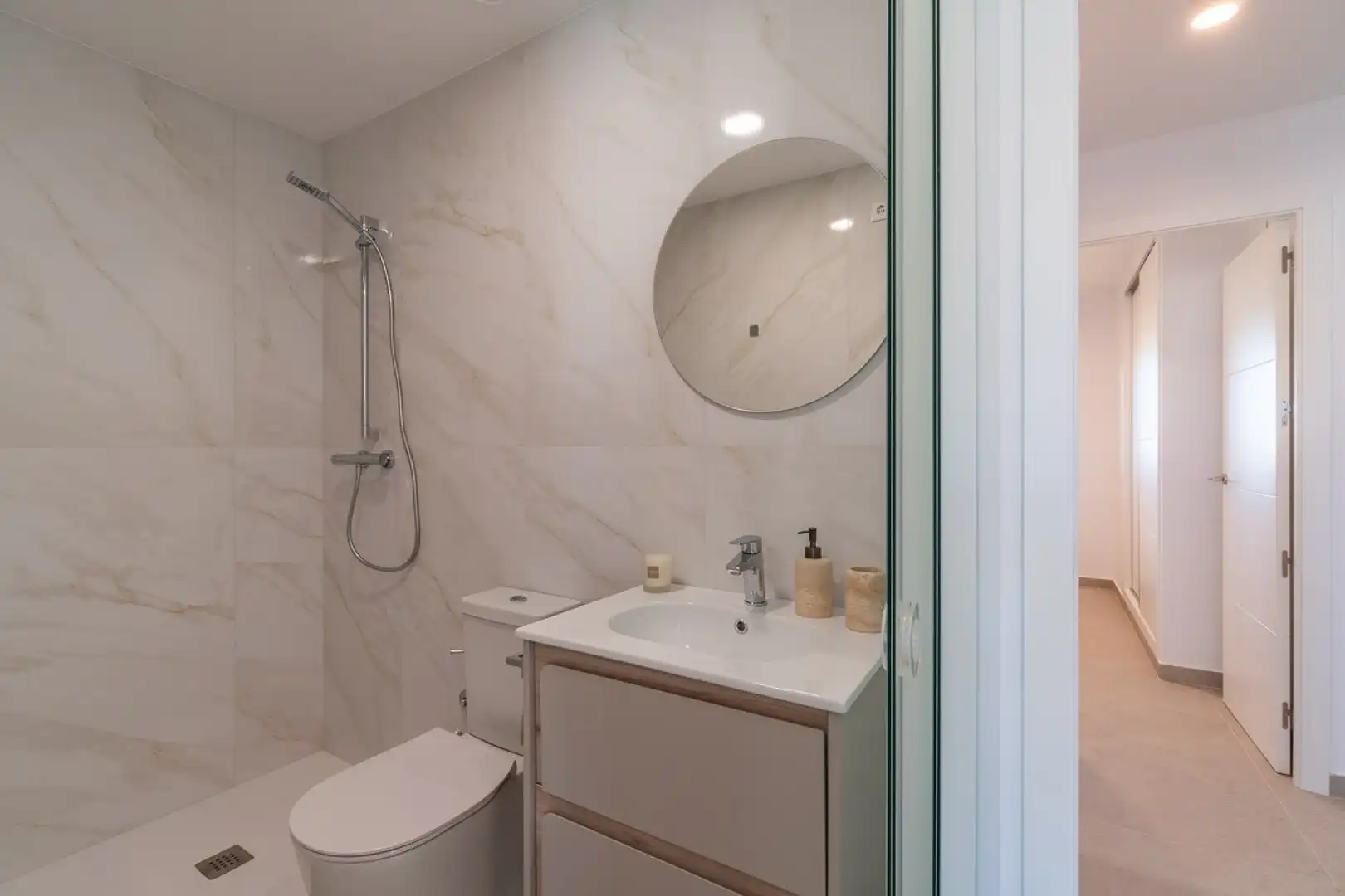 Baño de Piso en venta en Orihuela con Aire acondicionado, Terraza y Balcón