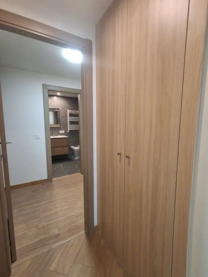 Baño de Piso en venta en Oviedo  con Calefacción y Trastero