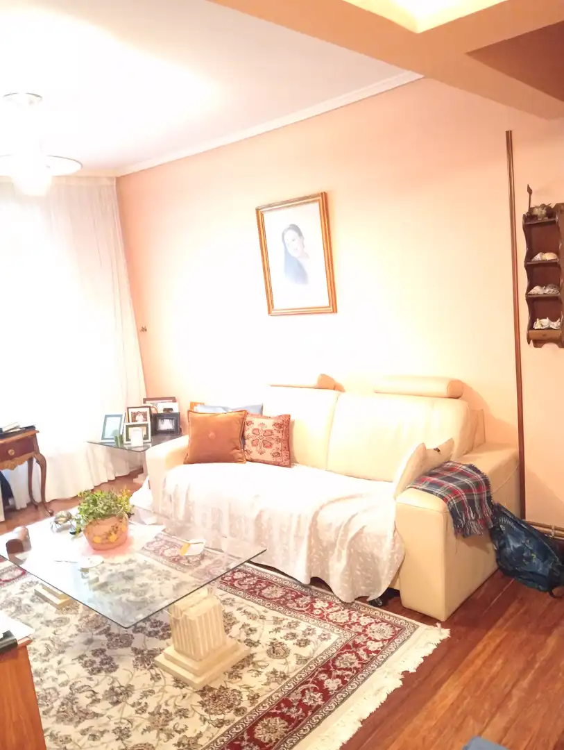 Living room of Flat for sale in Bilbao   with Heating, Terrace and Furnished