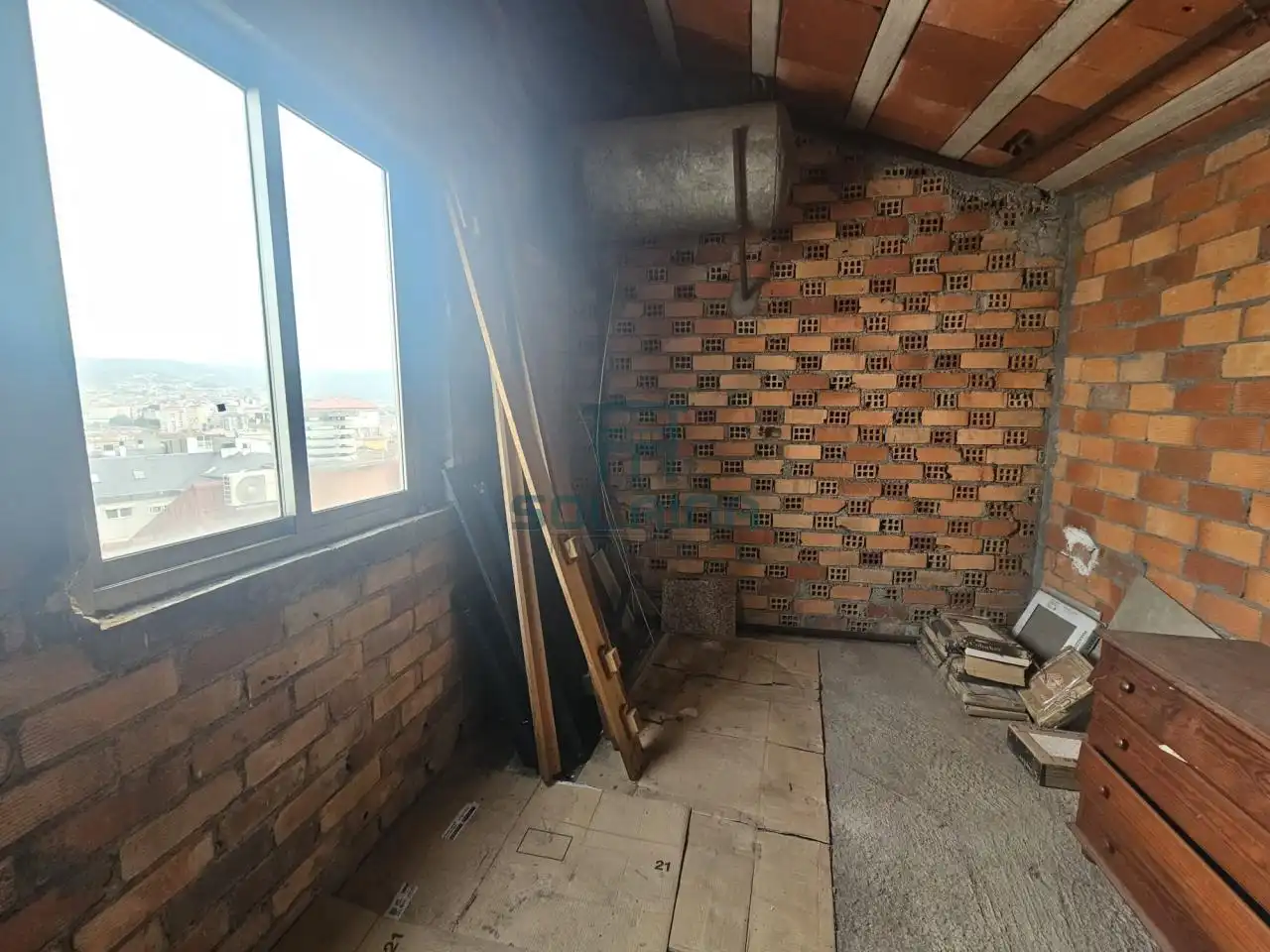 Wohnung zur Miete in Ourense Capital  mit Heizung, Parkett und Abstellraum