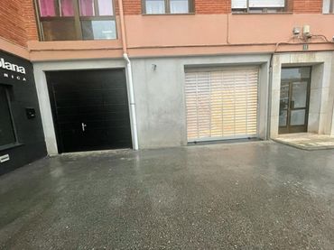 Local comercial en alquiler en Renedo