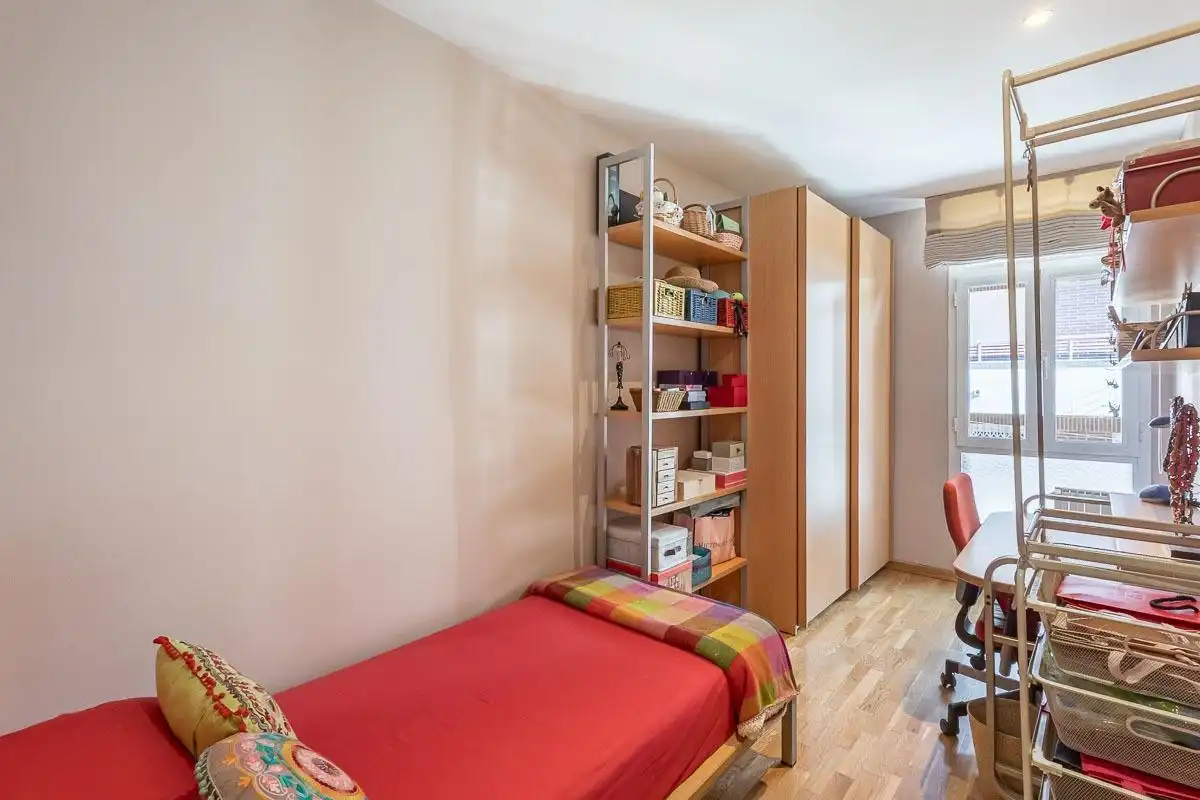 Habitación de Piso en venta en Granada con Aire acondicionado, Calefacción y Trastero