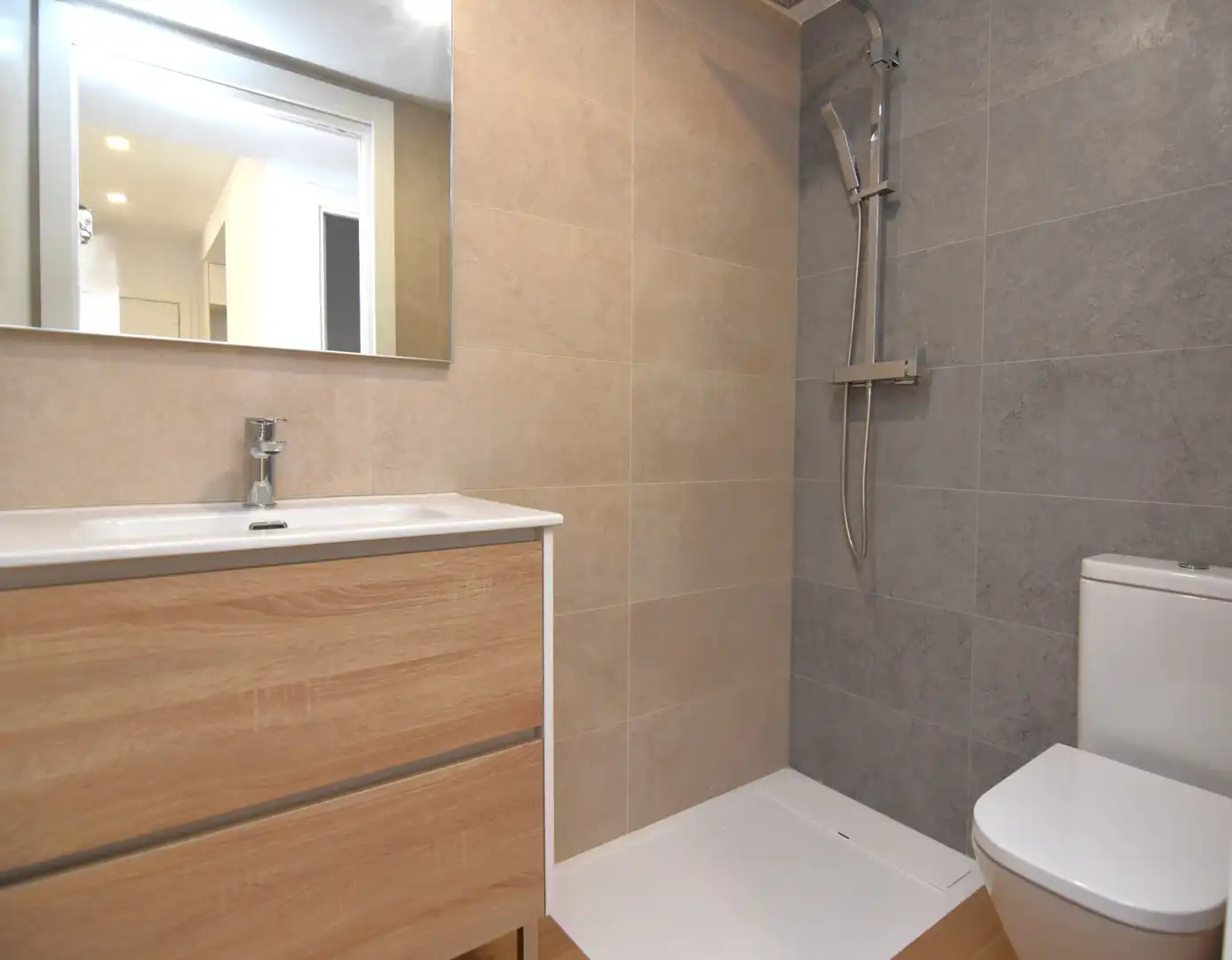 Bathroom of Flat for sale in Blanes  with Air Conditioner, Heating and Balcony