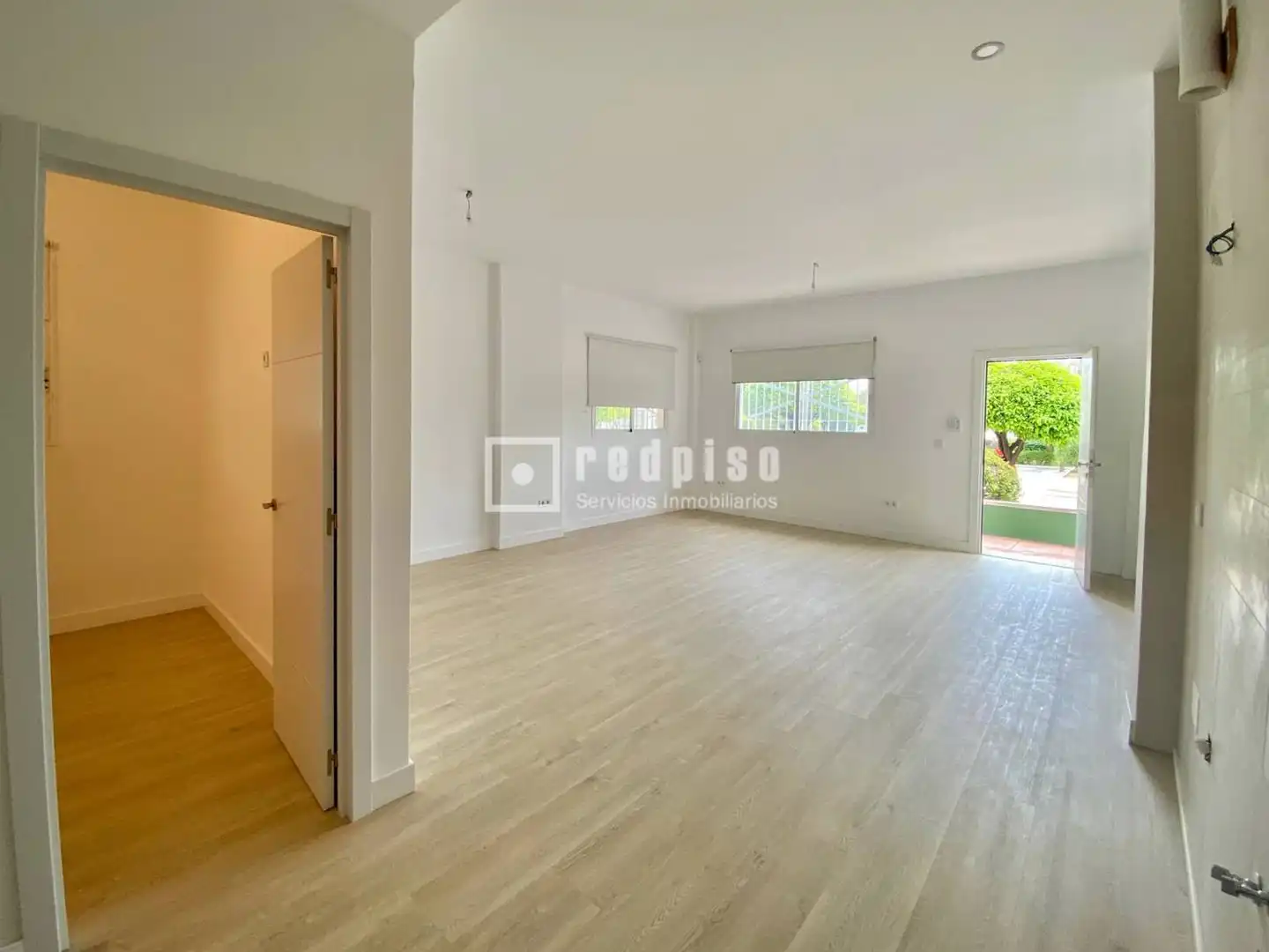 Außenansicht von Wohnungen zum Verkauf in Málaga Capital mit Privatgarten und Schwimmbad