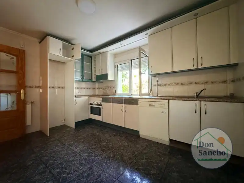 Cocina de Casa o chalet en venta en Traspinedo con Calefacción, Terraza y Trastero