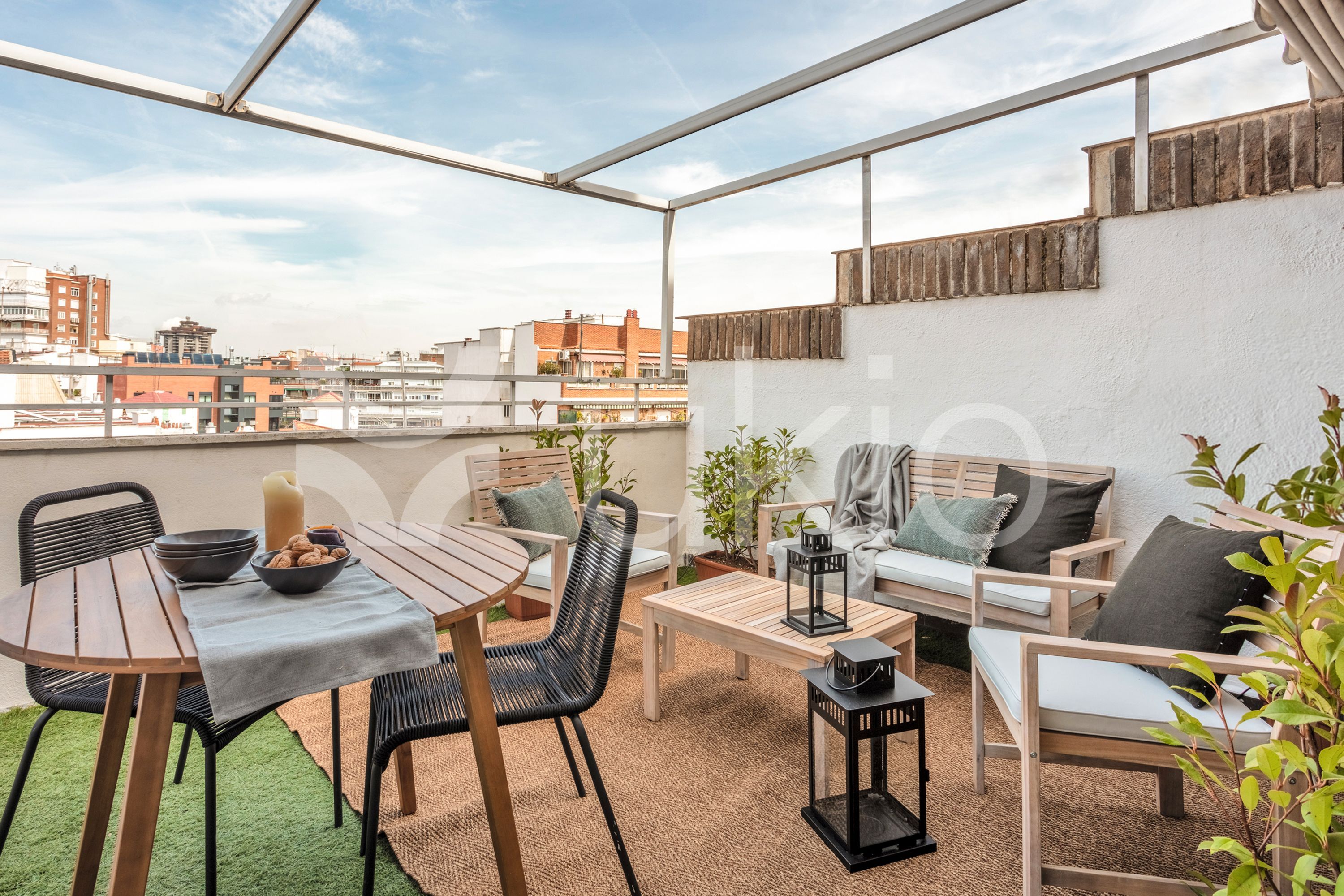 Terrassa de Apartament de lloguer en  Madrid Capital amb Aire condicionat, Terrassa i Moblat