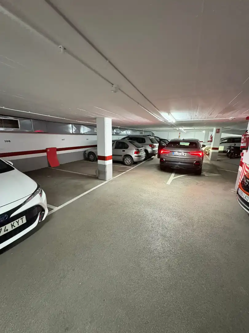 Einzelparkplatz mit Aufzug zum Verkauf in Travessera de les Corts, imagen 4