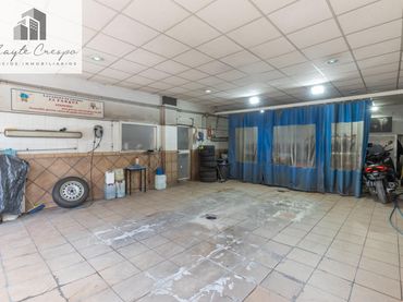 Local comercial en venda a Calle Calle Jerez 11