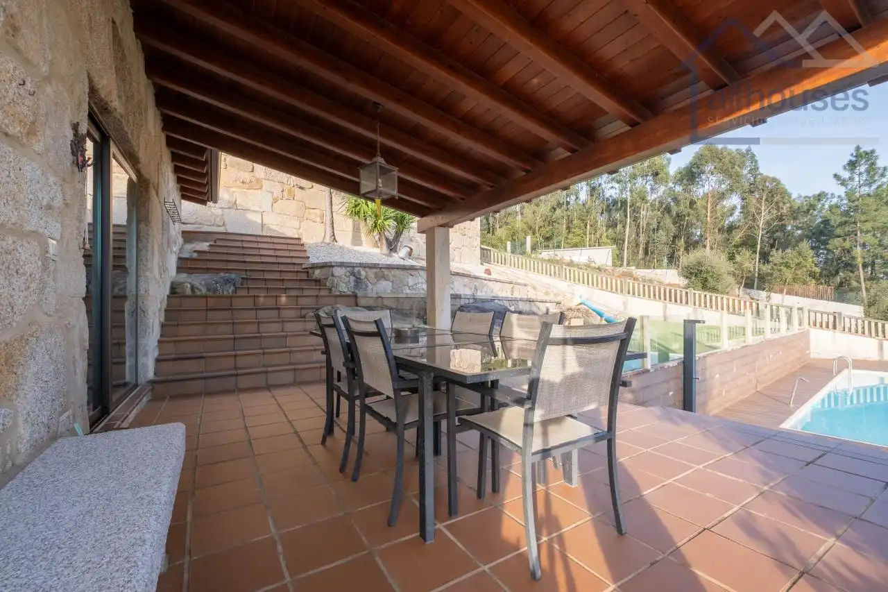 Terraza de Casa o chalet en venta en Tui con Calefacción, Jardín privado y Terraza