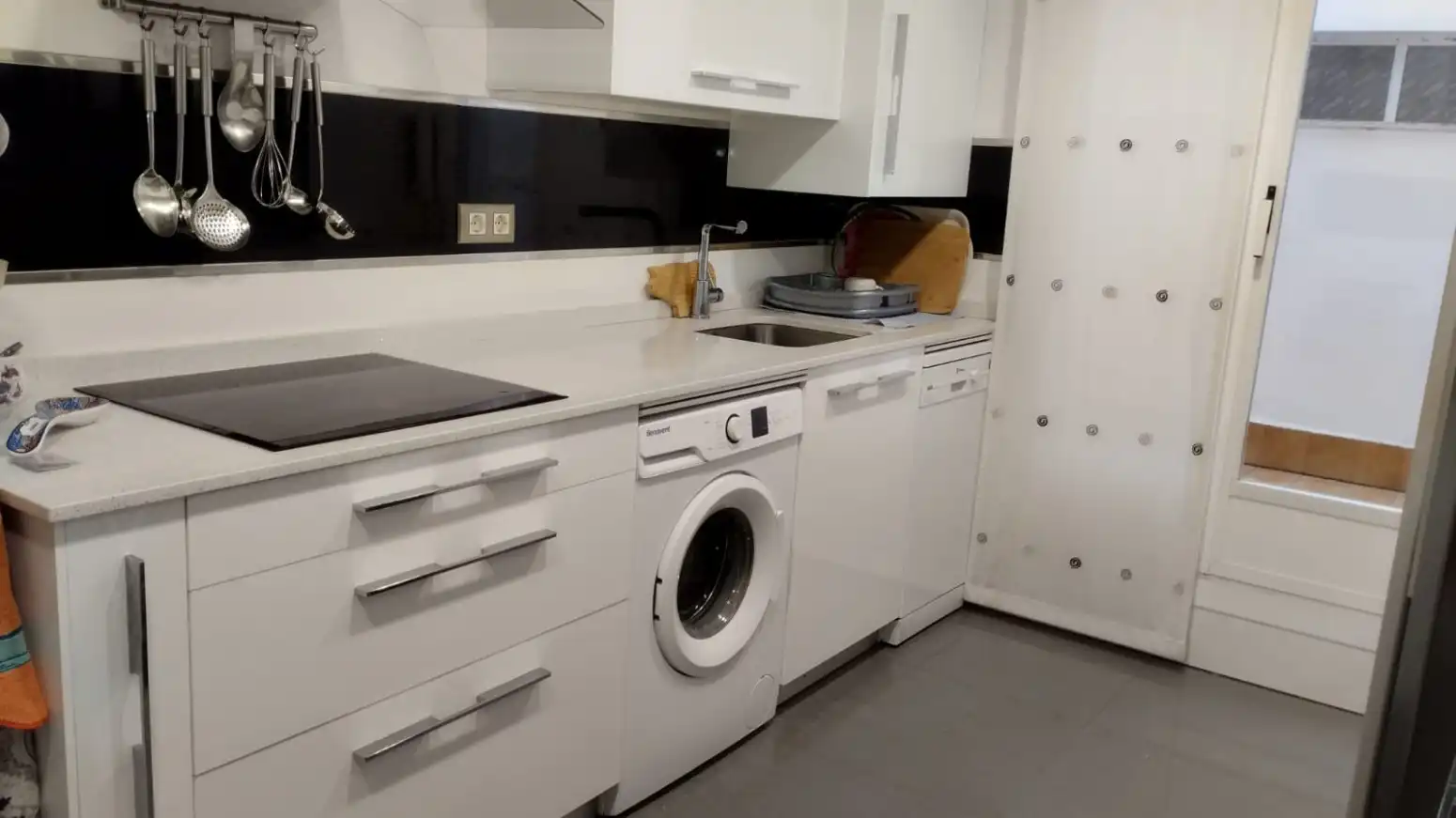 Flat with terrace for sale in Oeste