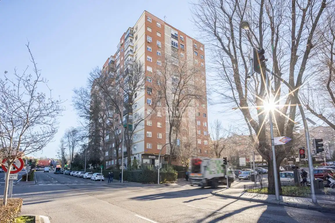 Exterior view of Flat for sale in Madrid  with Air Conditioner and Heating