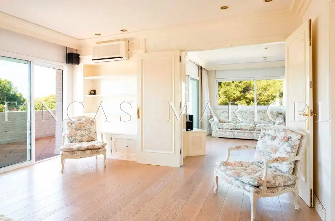Casa o xalet en venda a Pintor Roig i soler, Can Girona - Terramar - Vinyet