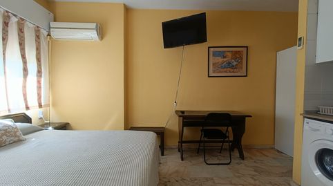 Foto 4 von Wohnung zur Miete in Glorieta Palacio de Congresos, Parque Alcosa, Sevilla Capital