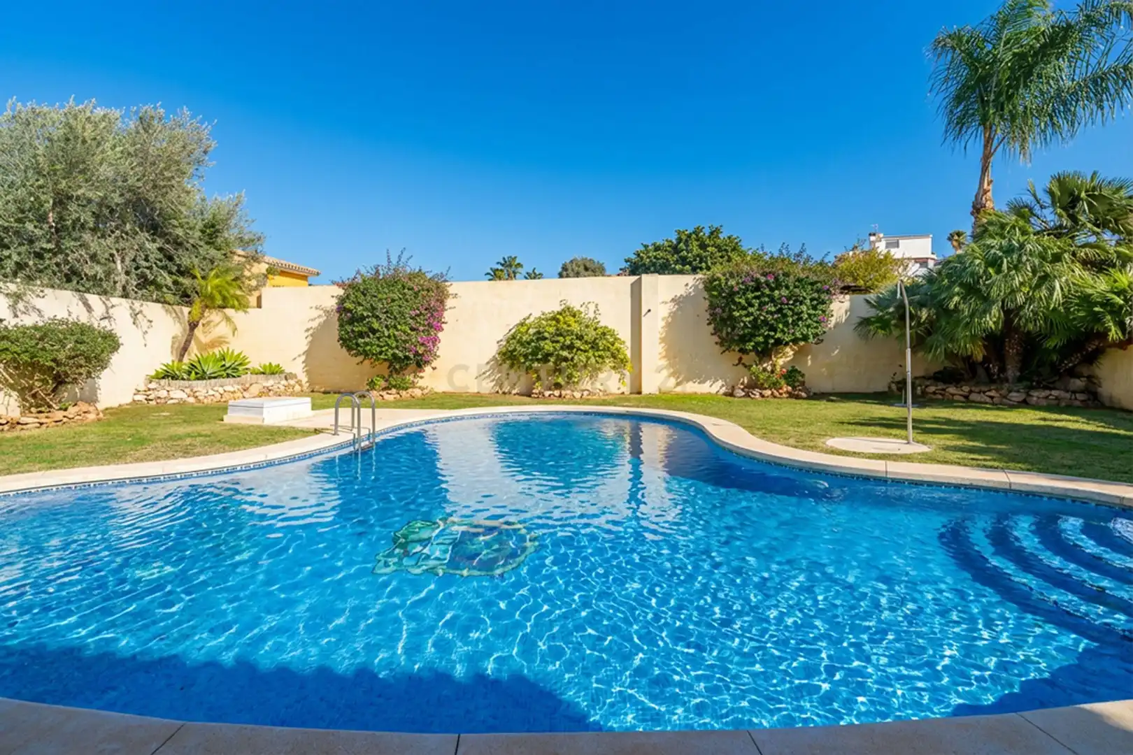 Piscina de Casa o chalet de alquiler en Mijas con Aire acondicionado, Jardín privado y Trastero