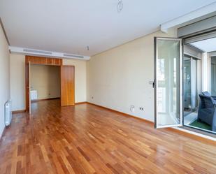 Flat for sale in  Granada Capital  with Air Conditioner, Heating and Terrace