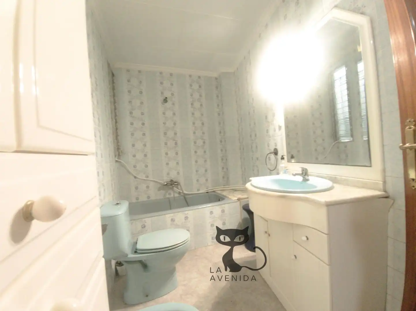 Baño de Apartamento en venta en Catarroja con Terraza y Trastero