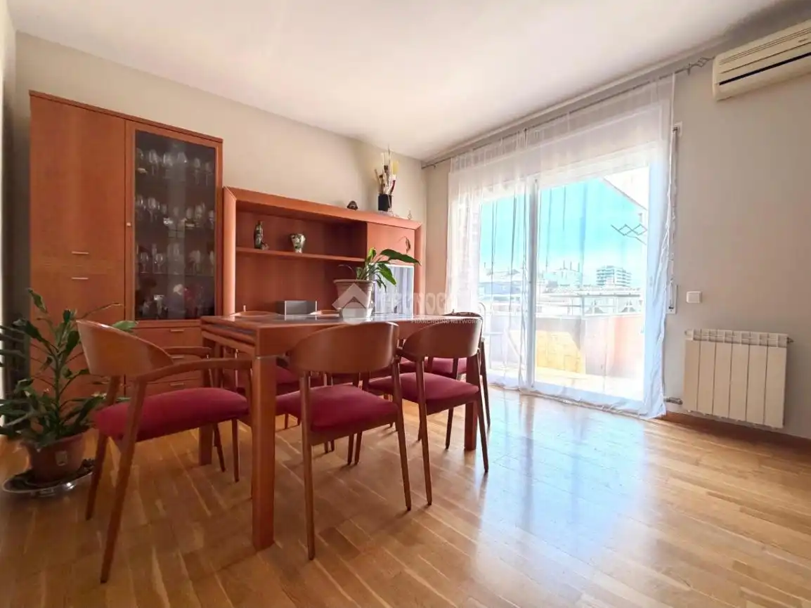 Sala de estar de Piso en venta en Badalona con Aire acondicionado, Trastero y Balcón