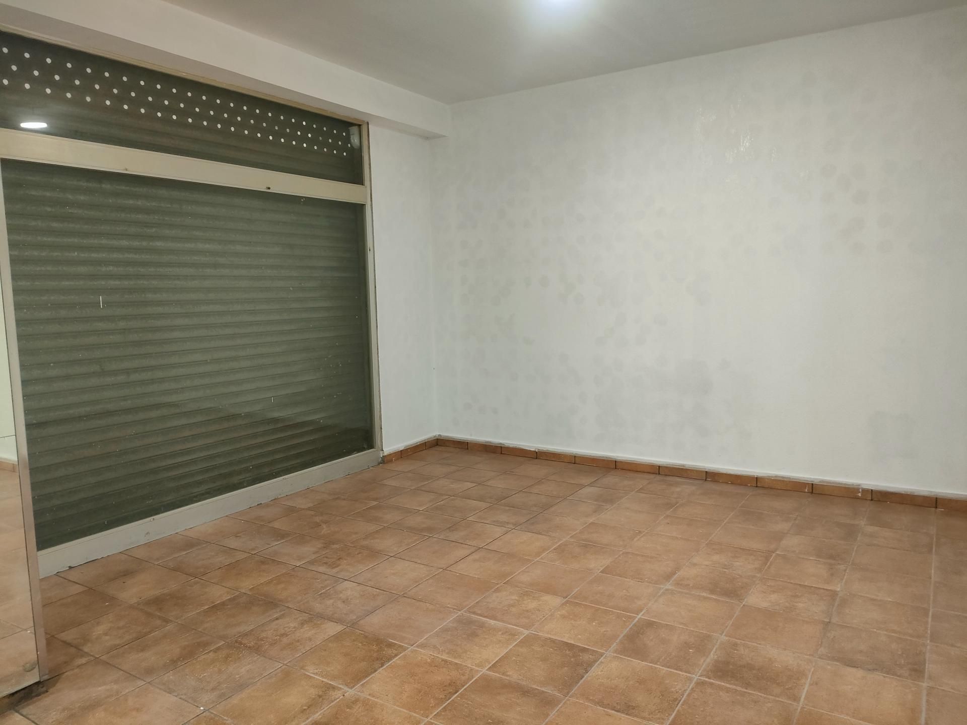 Local de lloguer a Osona, Estadi - Santa Anna