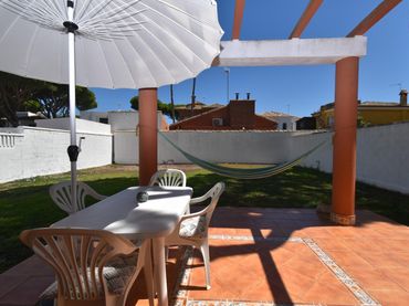 Villa con balcone in vendita a Calle ESTRIBOR 83