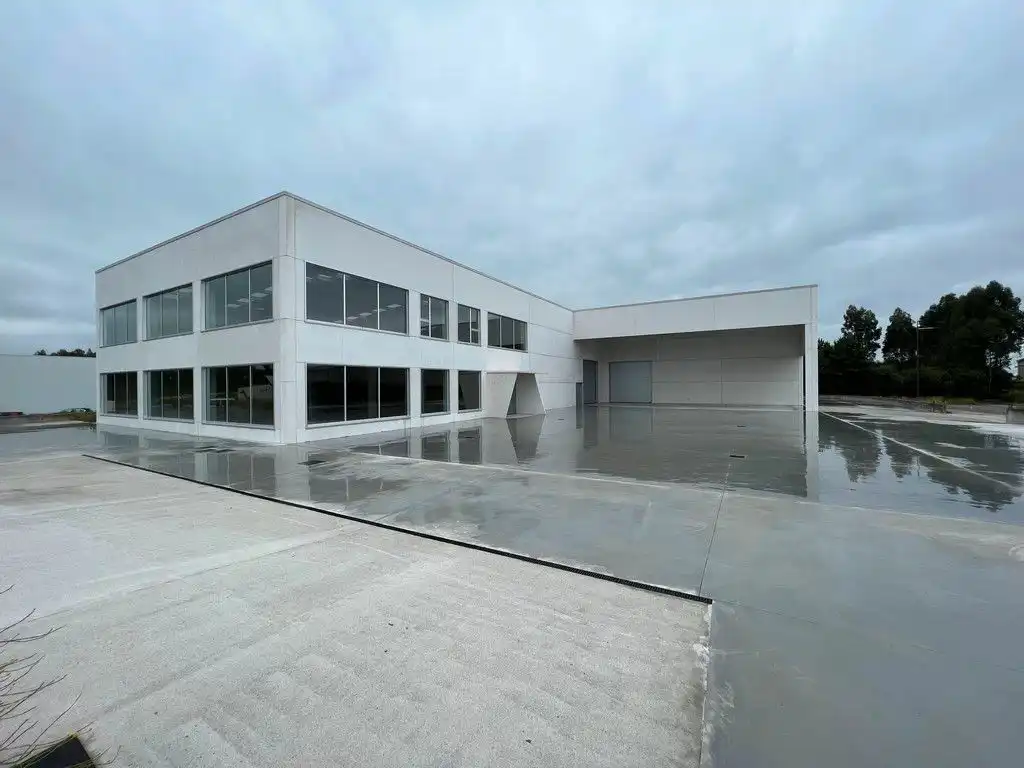 Nave industrial in affitto a Carballo