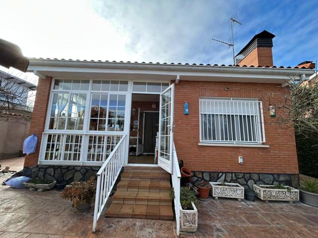 Casa-chalet en Venta en Pioz