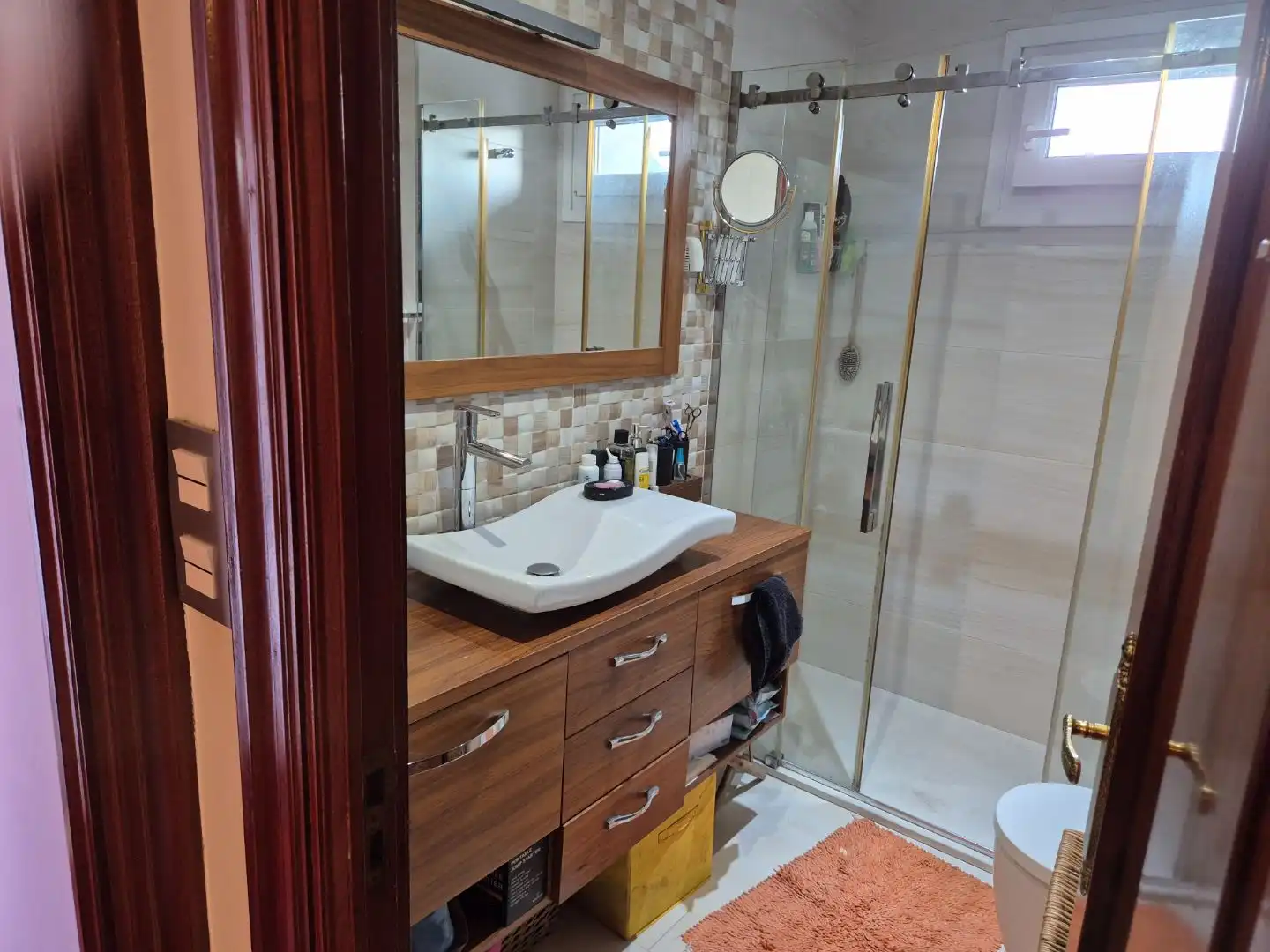 Baño de Piso en venta en Bilbao  con Terraza y Balcón