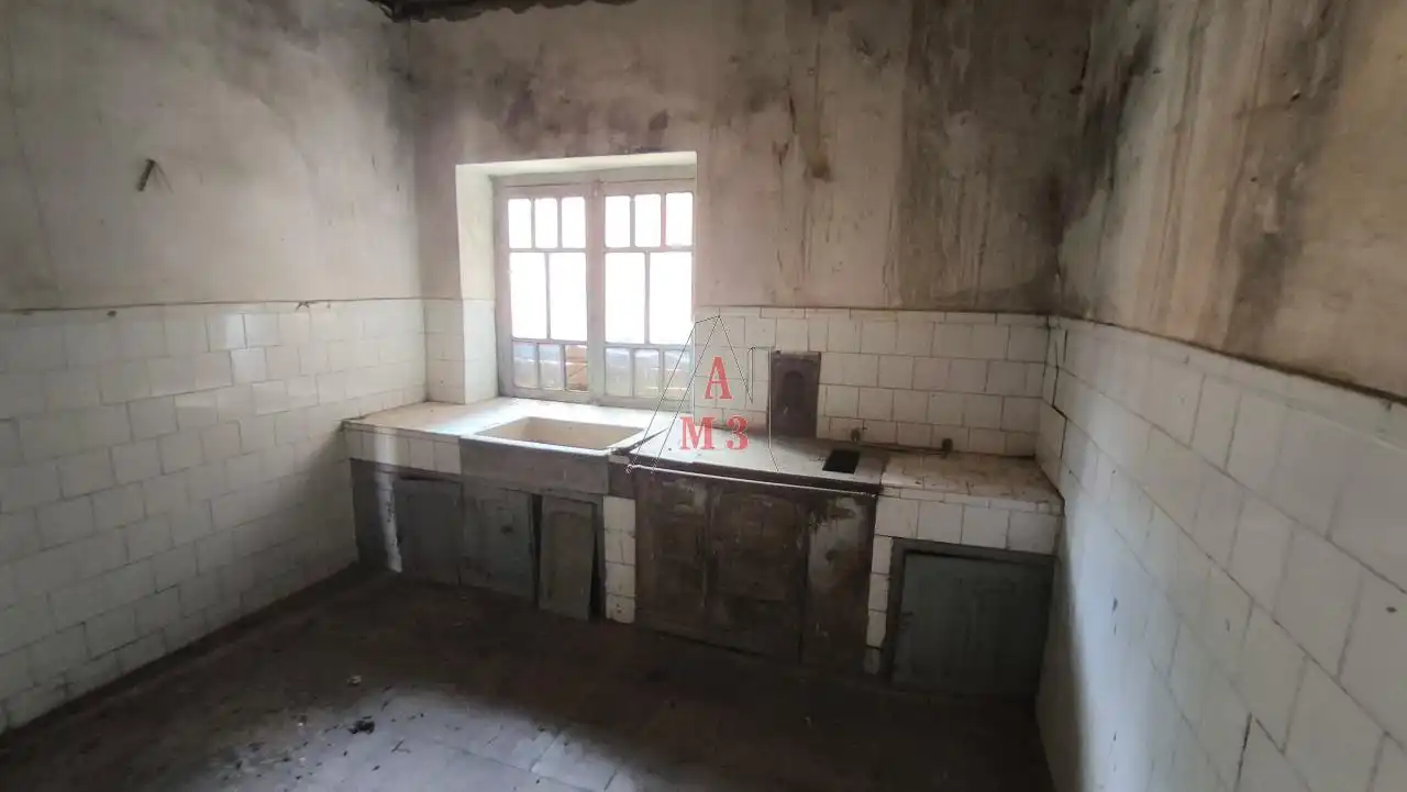 Cocina de Finca rústica en venta en La Bañeza  con Jardín privado y Trastero