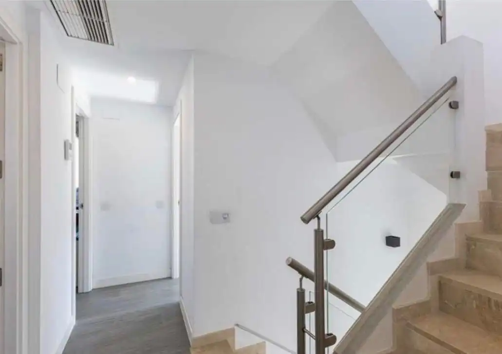 Casa adosada en venta en Valencia con Aire acondicionado, Jardín privado y Terraza