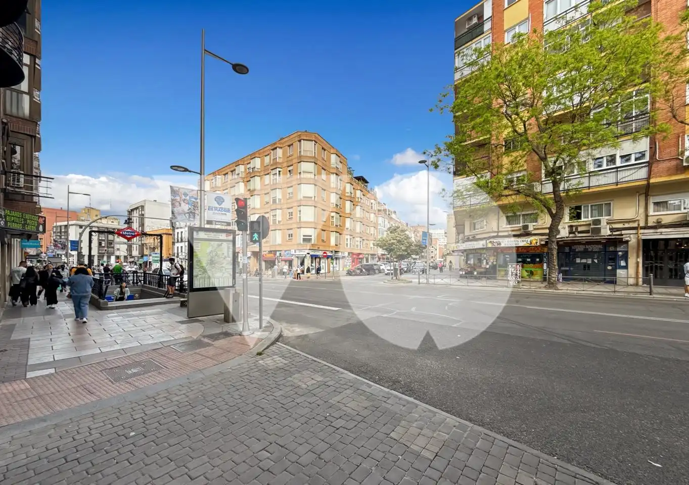 Vista exterior de Local en venta en Madrid