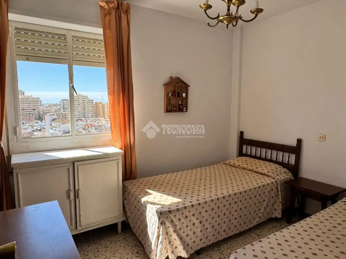 Habitación de Piso en venta en Fuengirola con Balcón